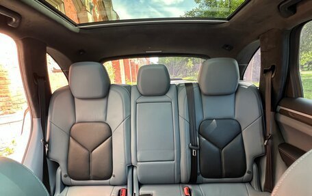 Porsche Cayenne III, 2013 год, 2 250 000 рублей, 11 фотография