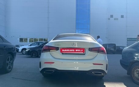 Mercedes-Benz A-Класс, 2021 год, 2 450 000 рублей, 5 фотография