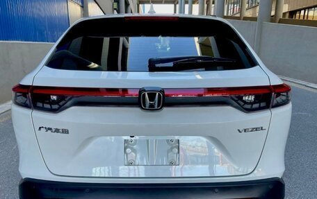 Honda Vezel, 2023 год, 2 550 000 рублей, 5 фотография