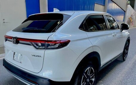 Honda Vezel, 2023 год, 2 550 000 рублей, 4 фотография