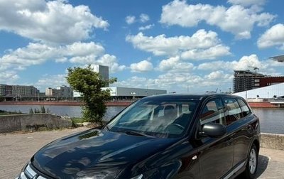Mitsubishi Outlander III рестайлинг 3, 2015 год, 1 850 000 рублей, 1 фотография
