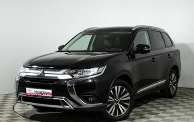 Mitsubishi Outlander III рестайлинг 3, 2019 год, 1 979 700 рублей, 1 фотография