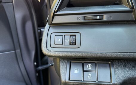 Honda Insight III, 2021 год, 2 000 000 рублей, 13 фотография