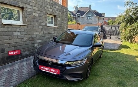 Honda Insight III, 2021 год, 2 000 000 рублей, 2 фотография