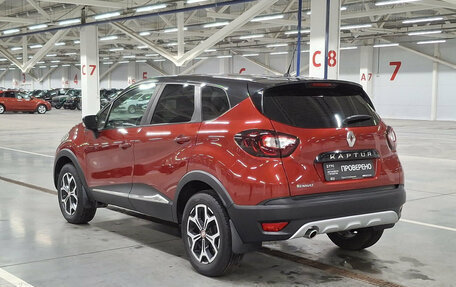 Renault Kaptur I рестайлинг, 2018 год, 1 650 000 рублей, 7 фотография
