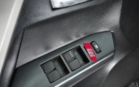 Toyota RAV4, 2018 год, 2 399 000 рублей, 10 фотография