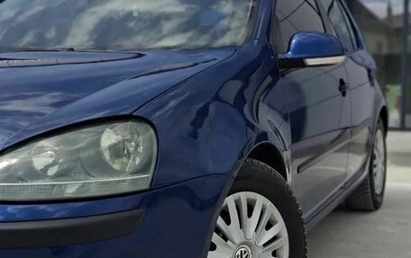 Volkswagen Golf V, 2004 год, 370 000 рублей, 2 фотография