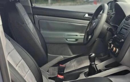 Volkswagen Golf V, 2004 год, 370 000 рублей, 8 фотография