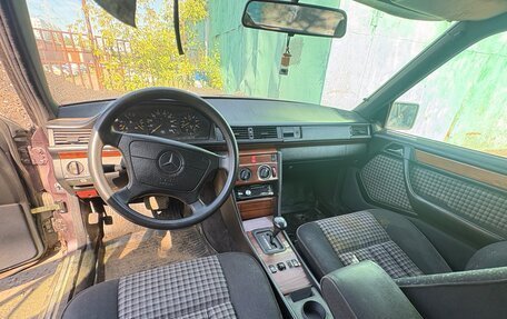 Mercedes-Benz W124, 1993 год, 155 000 рублей, 4 фотография