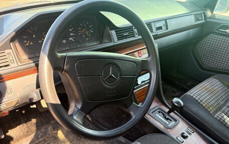 Mercedes-Benz W124, 1993 год, 155 000 рублей, 2 фотография