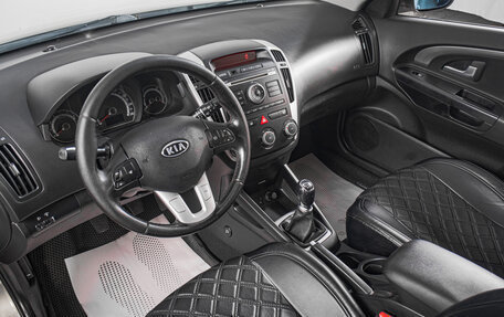 KIA cee'd I рестайлинг, 2010 год, 869 000 рублей, 9 фотография