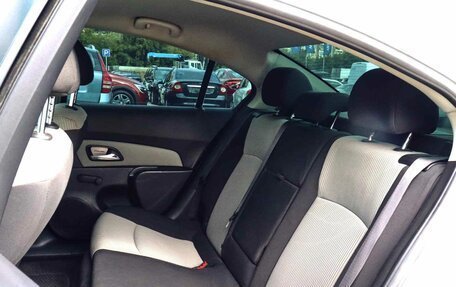 Chevrolet Cruze II, 2011 год, 570 000 рублей, 16 фотография