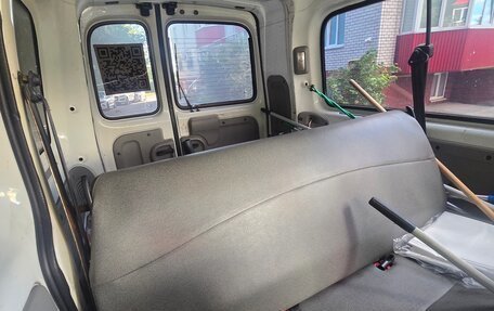 Renault Kangoo II рестайлинг, 2005 год, 575 000 рублей, 8 фотография