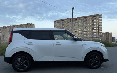 KIA Soul III, 2022 год, 2 400 000 рублей, 2 фотография