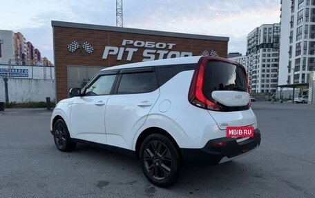 KIA Soul III, 2022 год, 2 400 000 рублей, 3 фотография