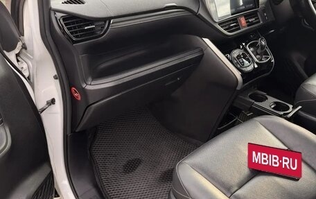 Toyota Esquire I, 2015 год, 2 000 000 рублей, 2 фотография