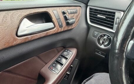 Mercedes-Benz GL-Класс, 2013 год, 2 700 000 рублей, 23 фотография