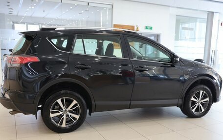 Toyota RAV4, 2016 год, 2 000 000 рублей, 7 фотография
