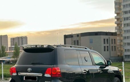 Toyota Land Cruiser 200, 2014 год, 6 139 000 рублей, 4 фотография