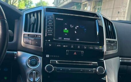Toyota Land Cruiser 200, 2014 год, 6 139 000 рублей, 9 фотография