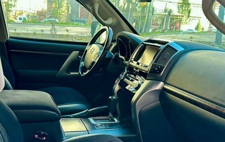 Toyota Land Cruiser 200, 2014 год, 6 139 000 рублей, 12 фотография