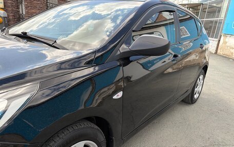 Hyundai Solaris II рестайлинг, 2013 год, 640 000 рублей, 9 фотография
