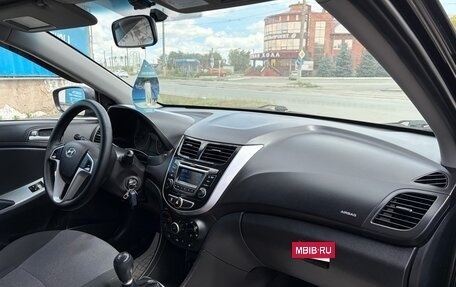 Hyundai Solaris II рестайлинг, 2013 год, 640 000 рублей, 16 фотография