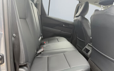Toyota Hilux, 2026 год, 5 030 000 рублей, 15 фотография