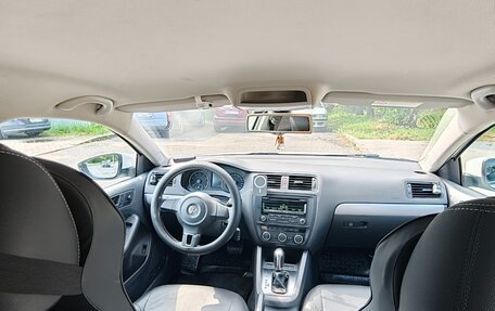 Volkswagen Jetta VI, 2012 год, 980 000 рублей, 12 фотография