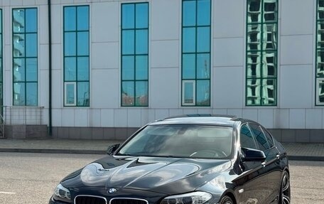 BMW 5 серия, 2010 год, 1 900 000 рублей, 2 фотография