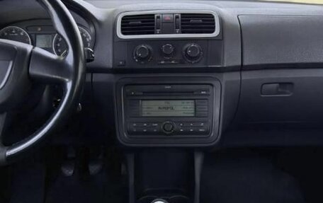 Skoda Fabia II, 2010 год, 545 000 рублей, 12 фотография