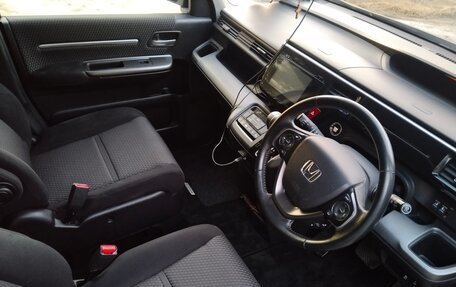Honda Stepwgn IV, 2015 год, 1 725 000 рублей, 3 фотография