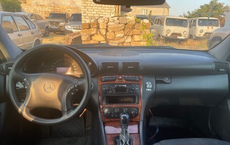 Mercedes-Benz C-Класс, 2003 год, 320 000 рублей, 10 фотография