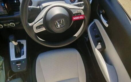 Honda Fit, 2020 год, 1 350 000 рублей, 5 фотография