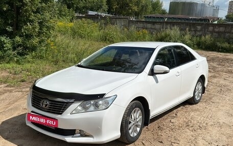 Toyota Camry, 2014 год, 2 100 000 рублей, 2 фотография