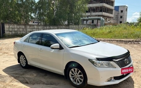 Toyota Camry, 2014 год, 2 100 000 рублей, 4 фотография