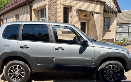 Chevrolet Niva I рестайлинг, 2015 год, 720 000 рублей, 7 фотография