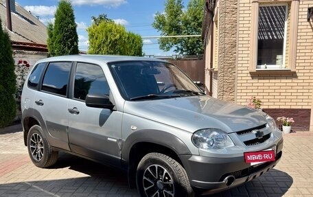 Chevrolet Niva I рестайлинг, 2015 год, 720 000 рублей, 8 фотография