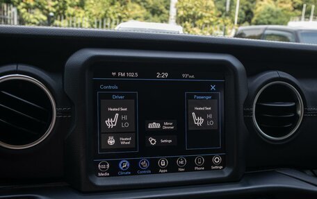 Jeep Wrangler, 2022 год, 5 250 000 рублей, 23 фотография