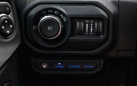 Jeep Wrangler, 2022 год, 5 250 000 рублей, 32 фотография