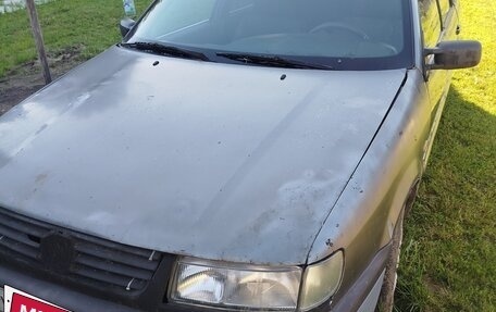 Volkswagen Passat B4, 1994 год, 100 000 рублей, 1 фотография