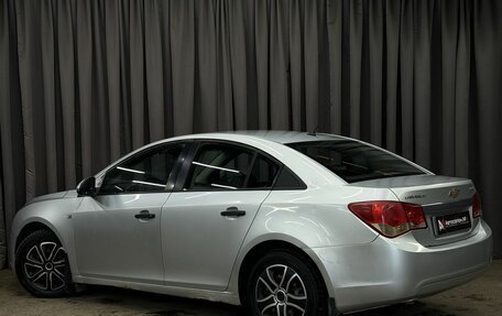 Chevrolet Cruze II, 2011 год, 499 777 рублей, 4 фотография