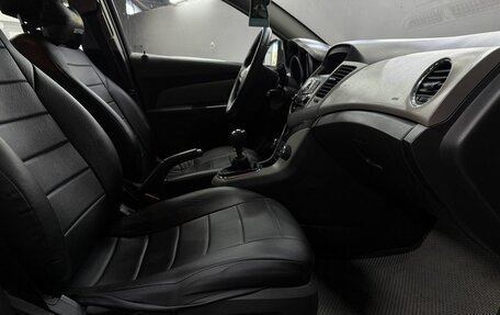 Chevrolet Cruze II, 2011 год, 499 777 рублей, 8 фотография