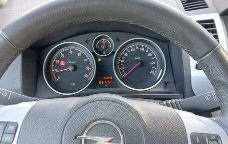 Opel Zafira B, 2012 год, 600 000 рублей, 10 фотография
