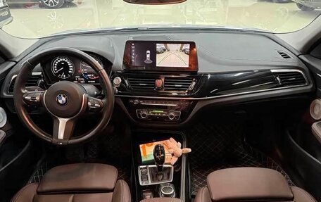 BMW 1 серия, 2021 год, 1 590 000 рублей, 7 фотография