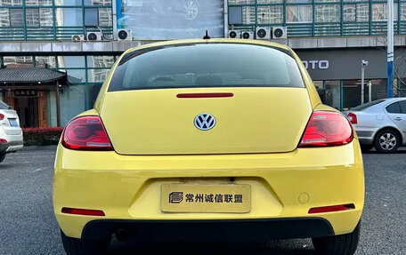 Volkswagen Beetle, 2016 год, 990 222 рублей, 5 фотография