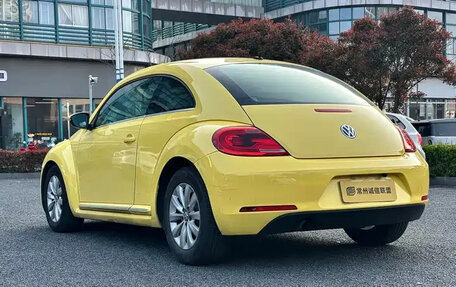 Volkswagen Beetle, 2016 год, 990 222 рублей, 6 фотография