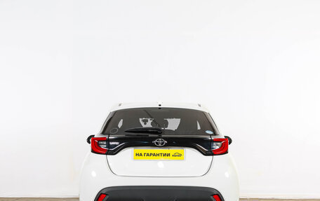 Toyota Yaris, 2020 год, 1 529 000 рублей, 6 фотография