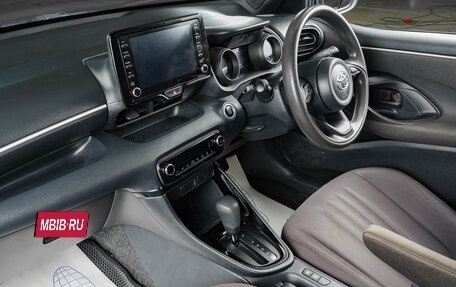 Toyota Yaris, 2020 год, 1 529 000 рублей, 11 фотография