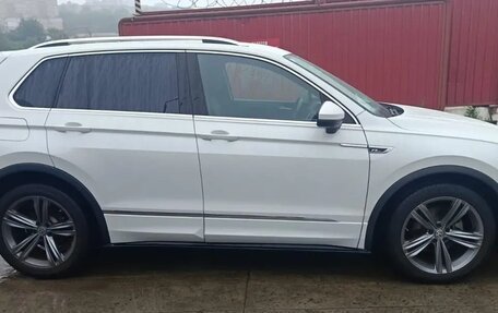 Volkswagen Tiguan II, 2019 год, 2 100 000 рублей, 6 фотография